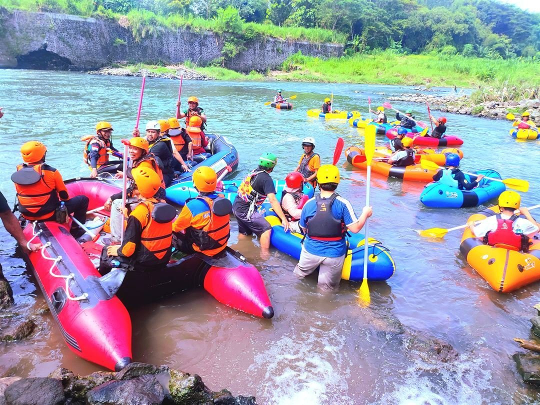 Packrafting & Makan Prasmanan Ndeso